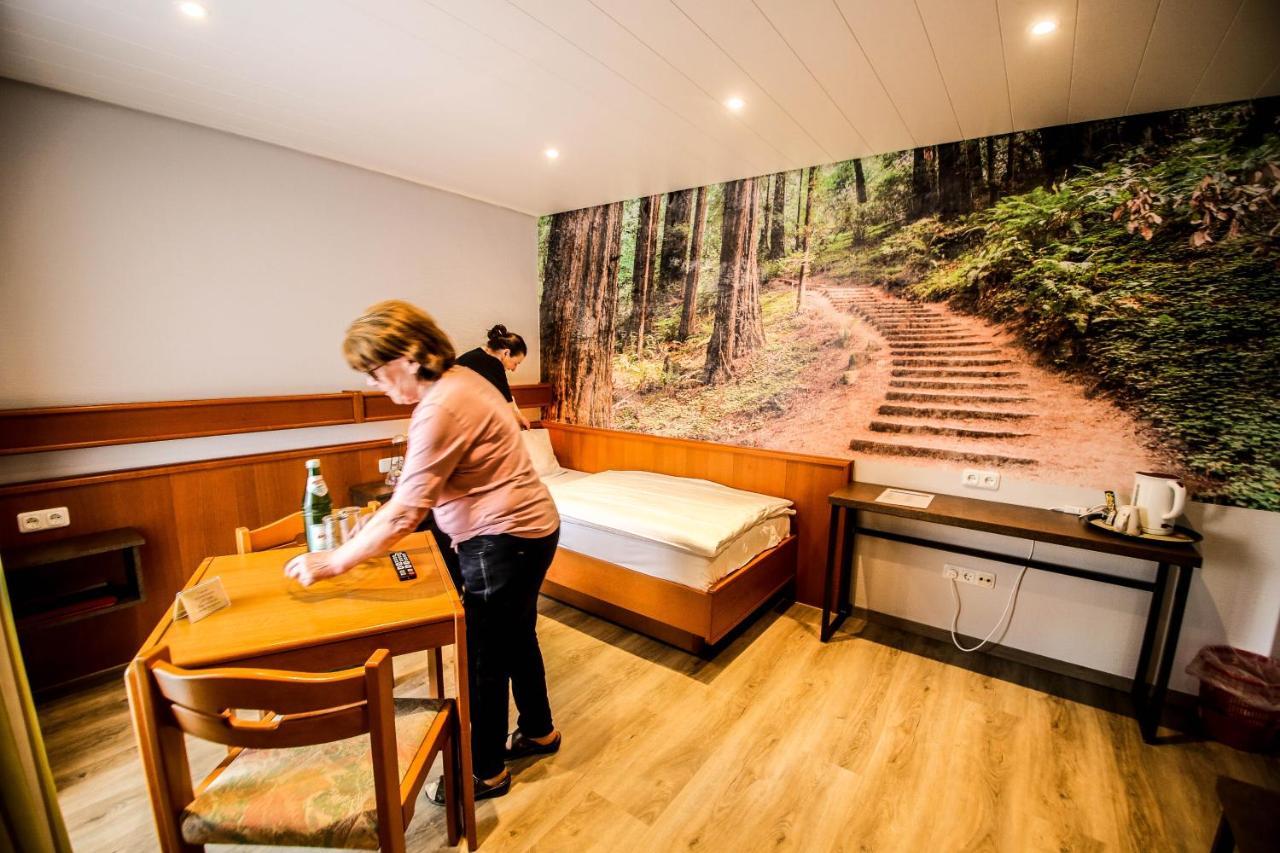 Landhotel Am Wenzelbach Pruem Exterior photo