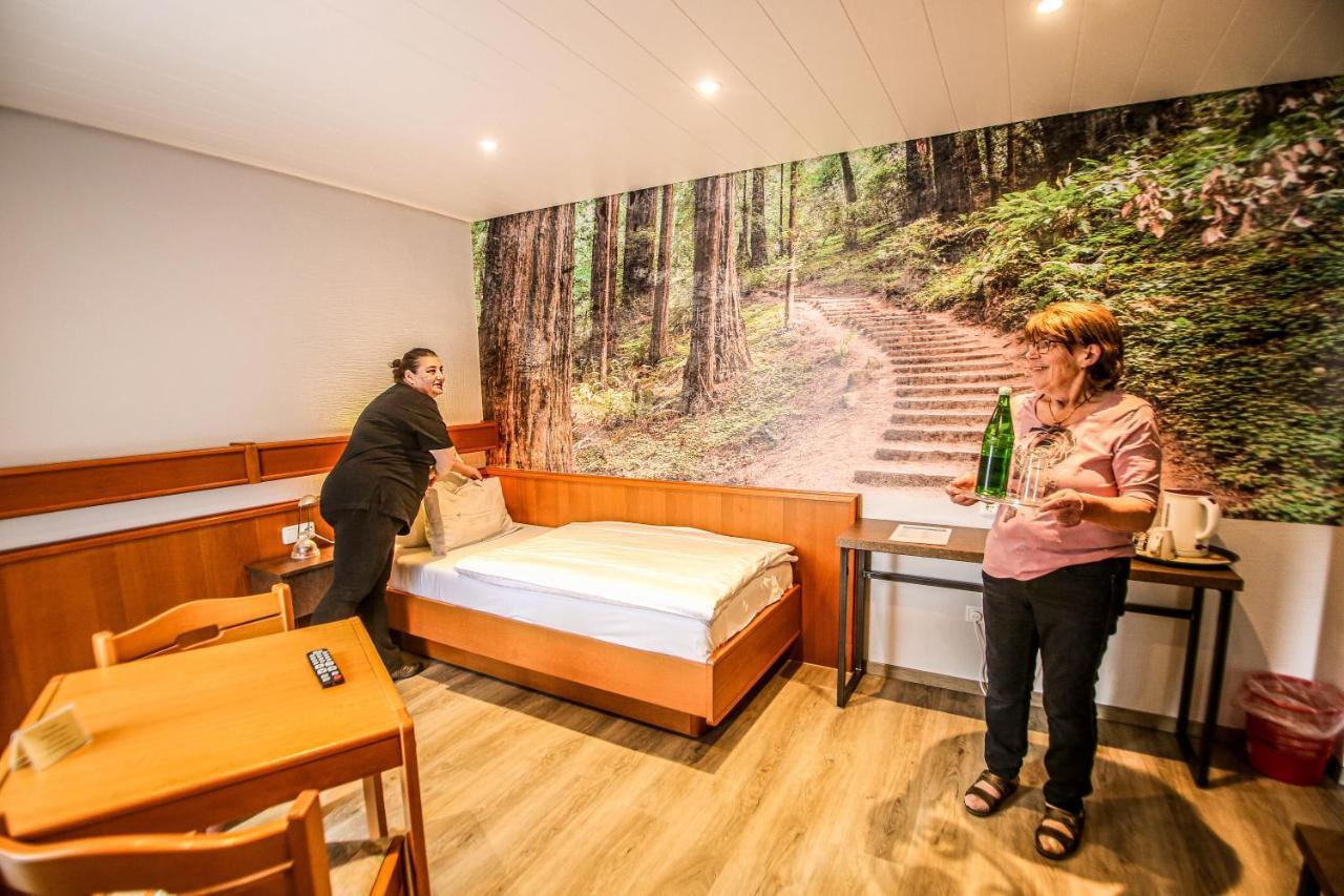 Landhotel Am Wenzelbach Pruem Exterior photo